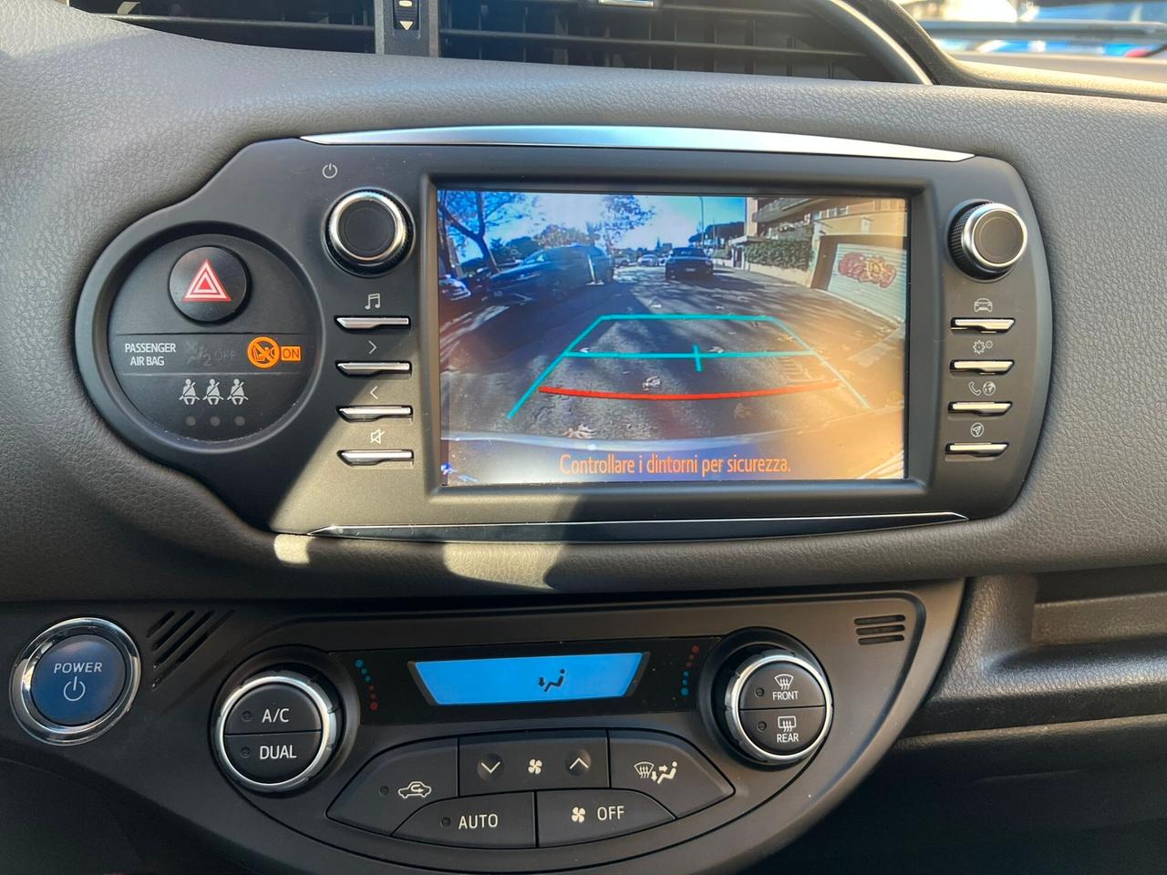 Toyota Yaris 1.5 Hybrid 5 porte Business