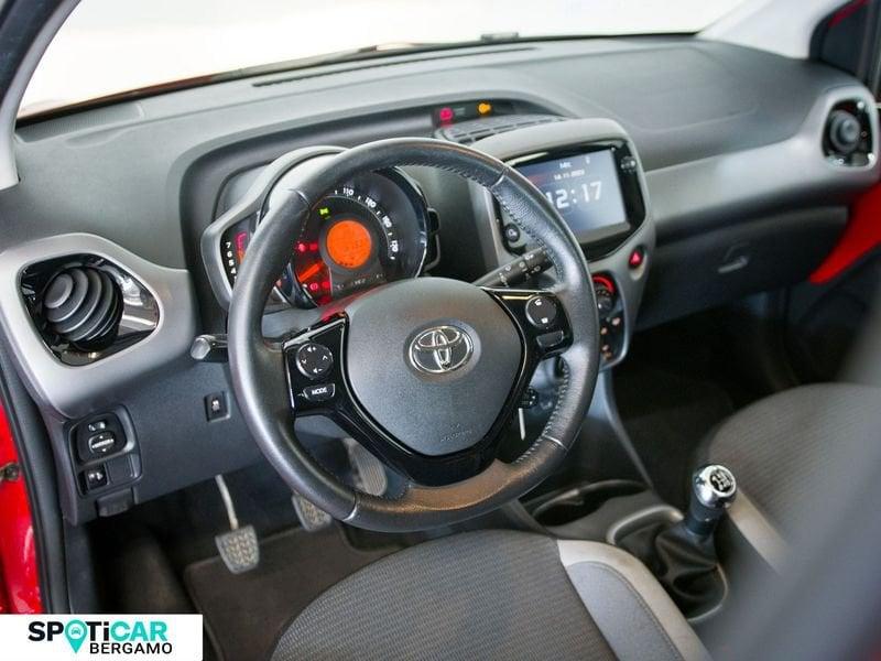 Toyota Aygo Connect 1.0 VVT-i 72 CV 5 porte x-play Touch