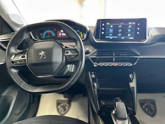 Peugeot 208 motore elettrico 136 CV 5 porte Active Pack
