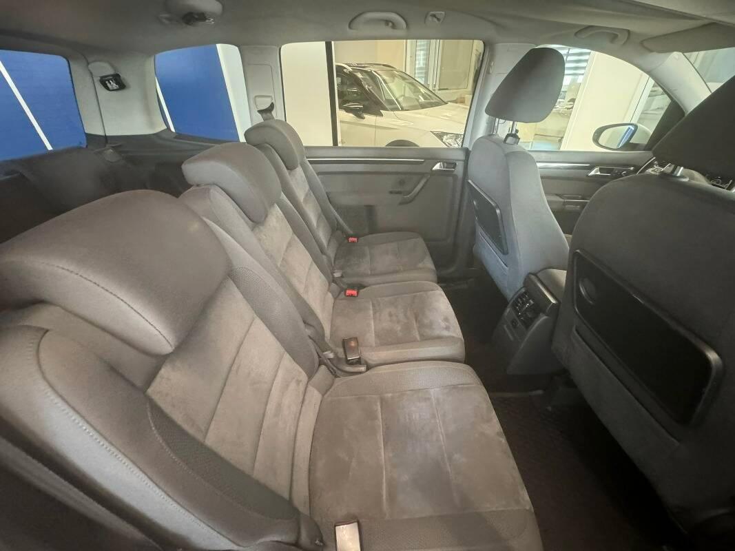 Volkswagen Touran 2.0 tdi Highline dsg