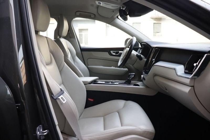 Volvo XC60 D4 AWD Geartronic Business Unicoproprietario
