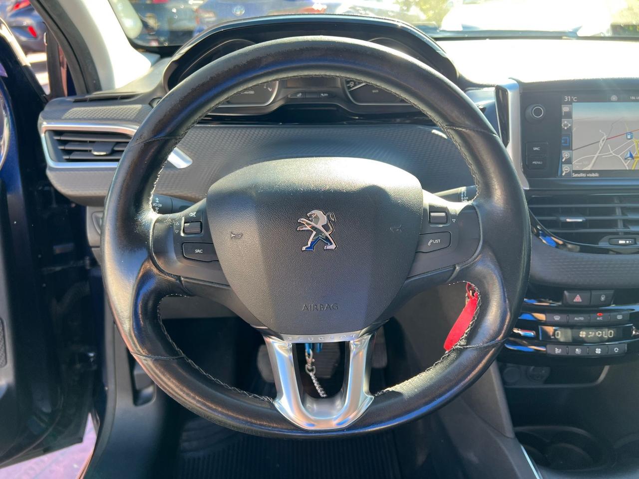 Peugeot 208 PureTech 82 5 porte Allure