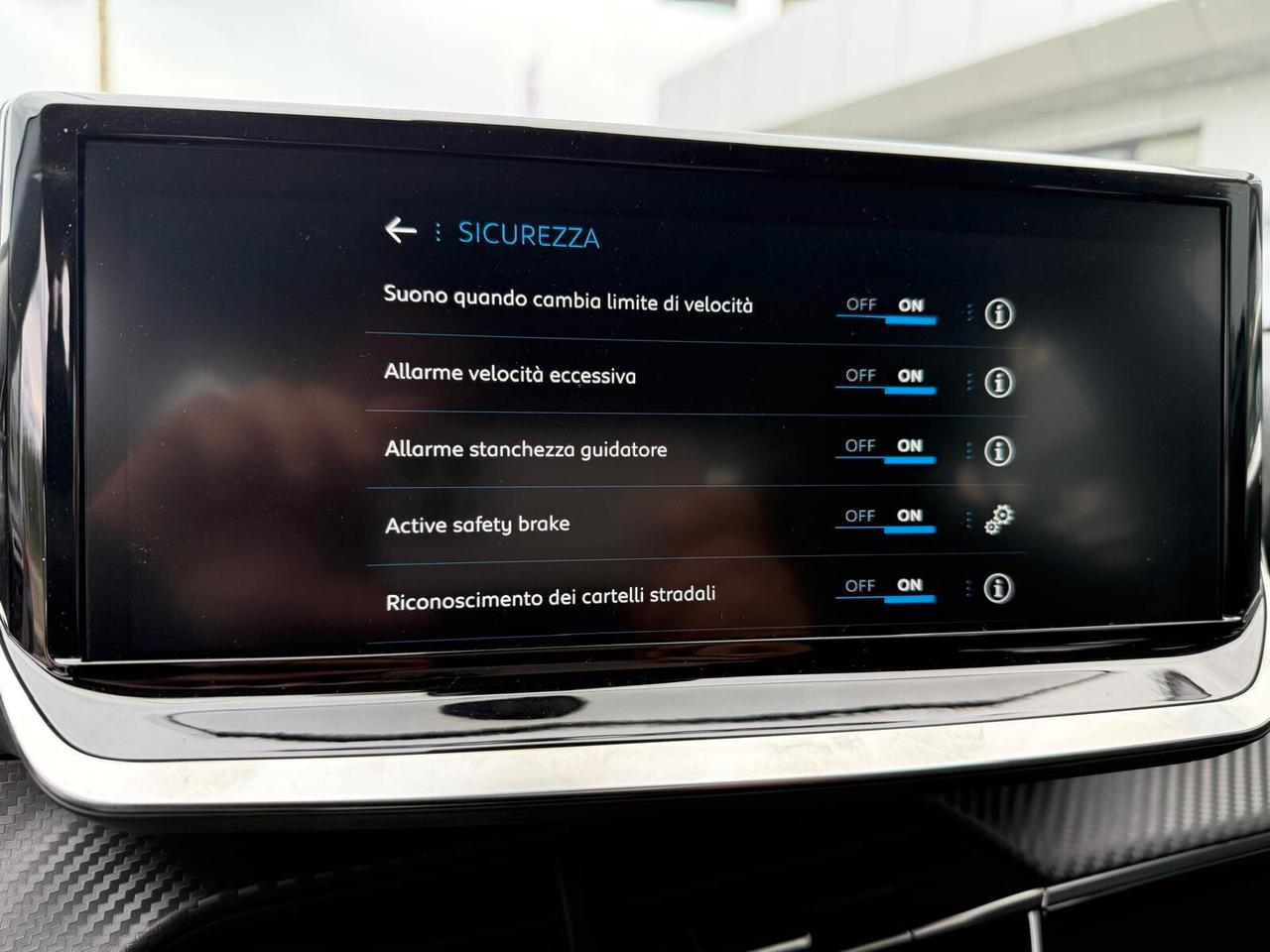 Peugeot 208 PureTech 75 Stop&Start 5 porte STYLE