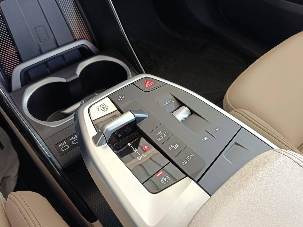 BMW X1 U11 - X1 sdrive18d X-Line auto