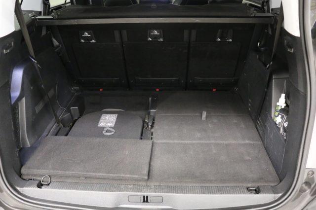 PEUGEOT 5008 BlueHDi 120 Allure 7 POSTI DISTRIBUZIONE ESEGUITA