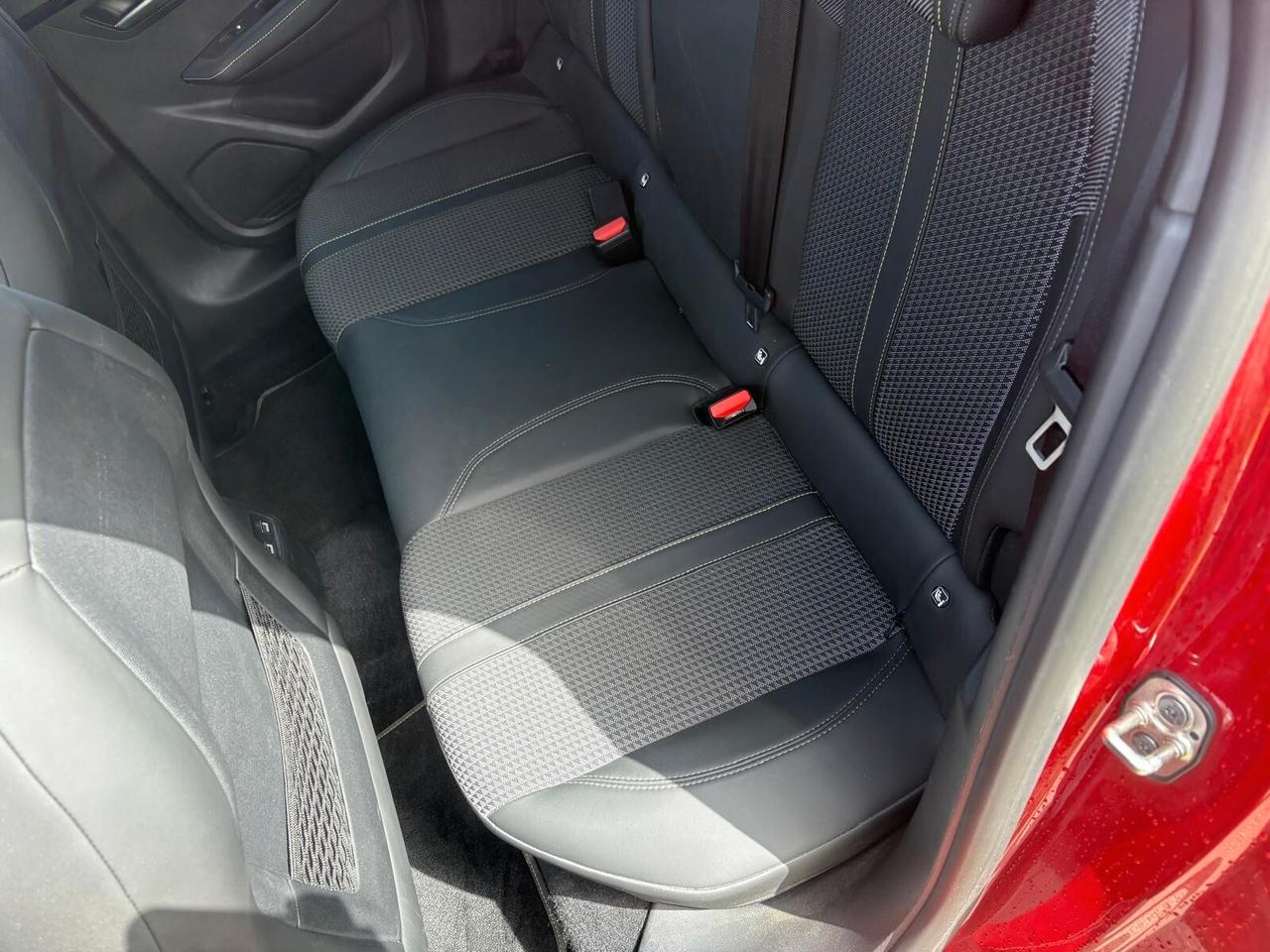 Peugeot 208 PureTech 100 Stop&Start 5 porte GT Line