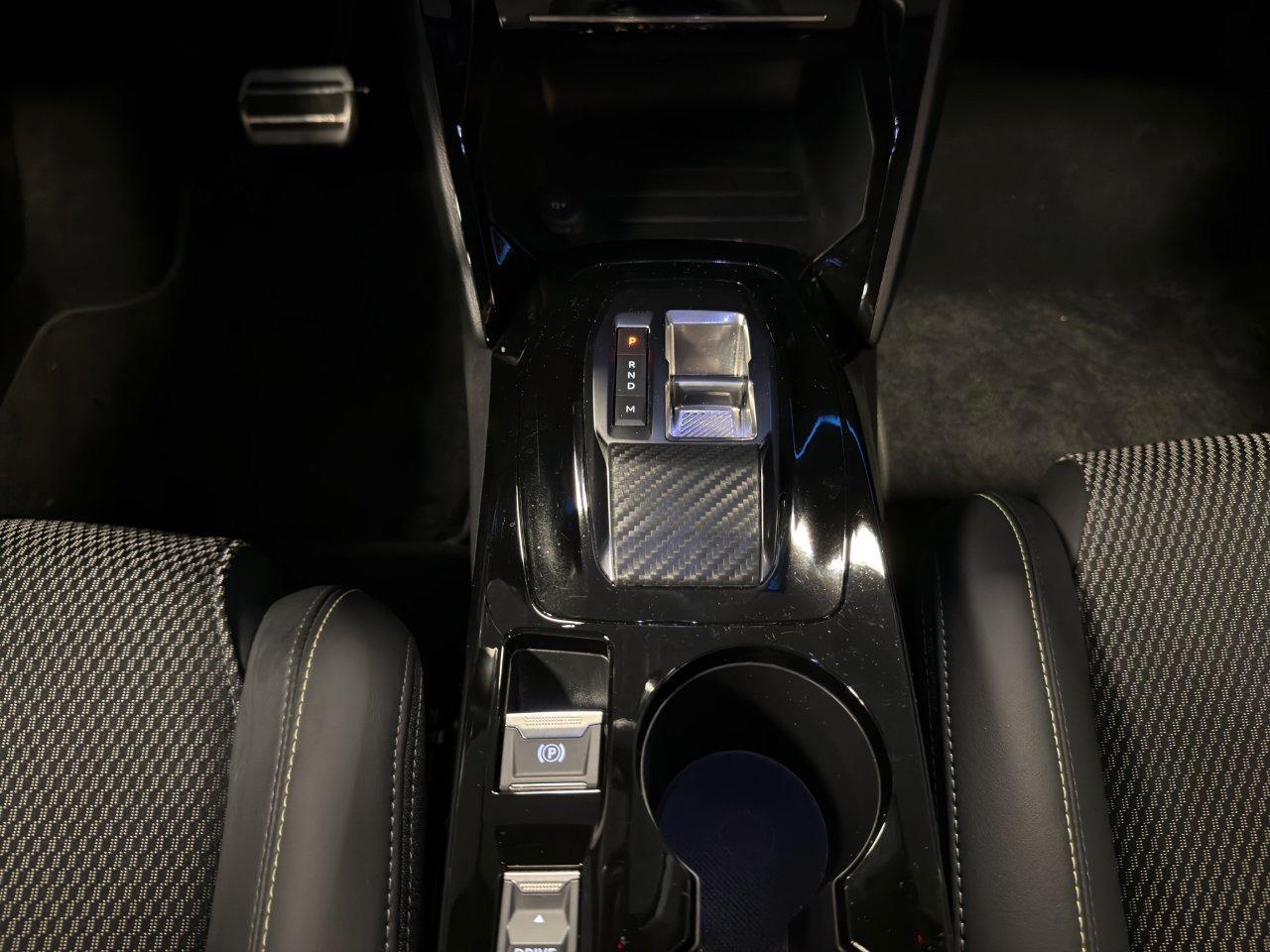Peugeot 208 1.2 hybrid GT 145cv e-dcs 6