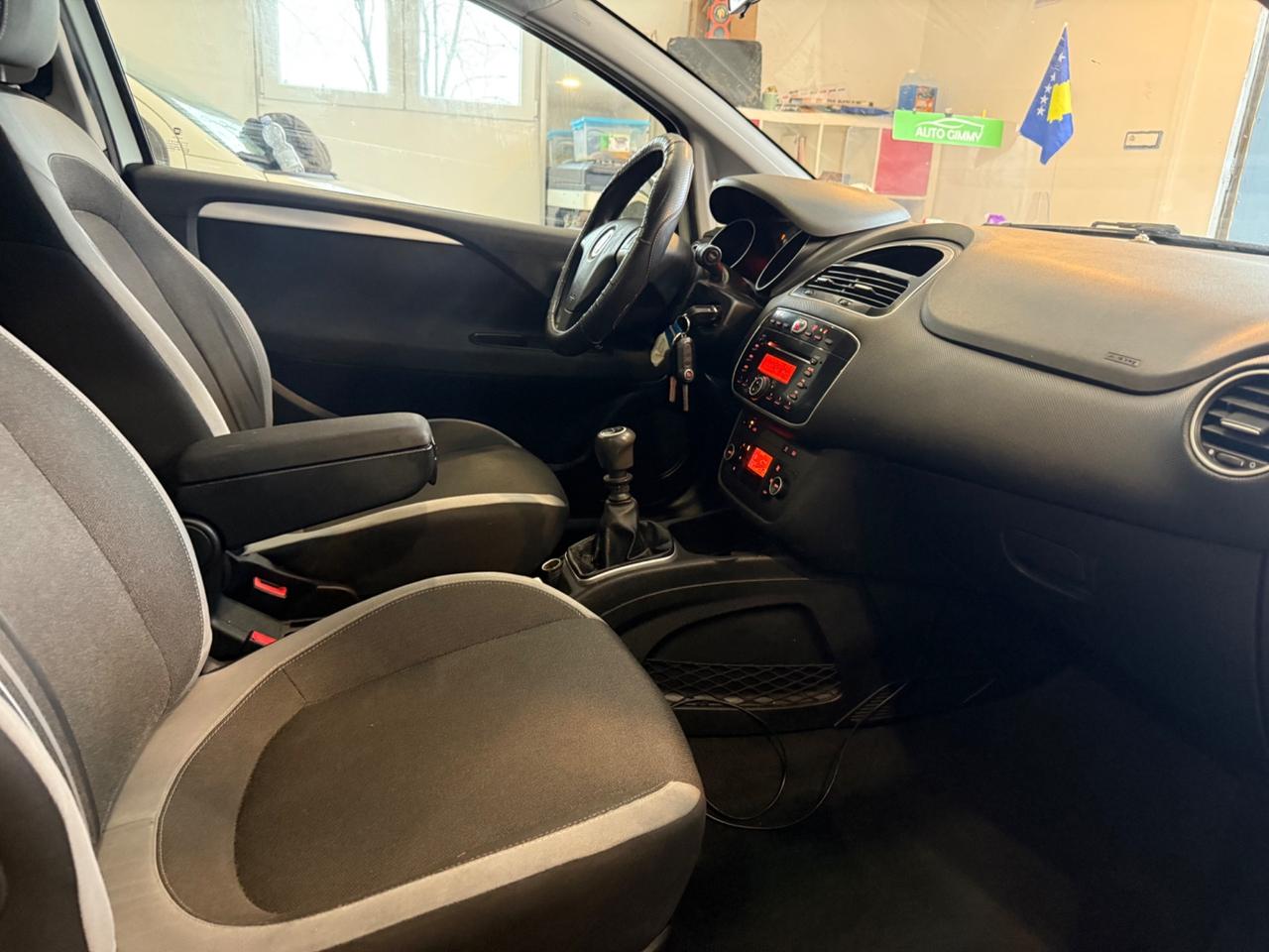 Fiat Punto 1.4 METANO ANNO 2012 neopatentati
