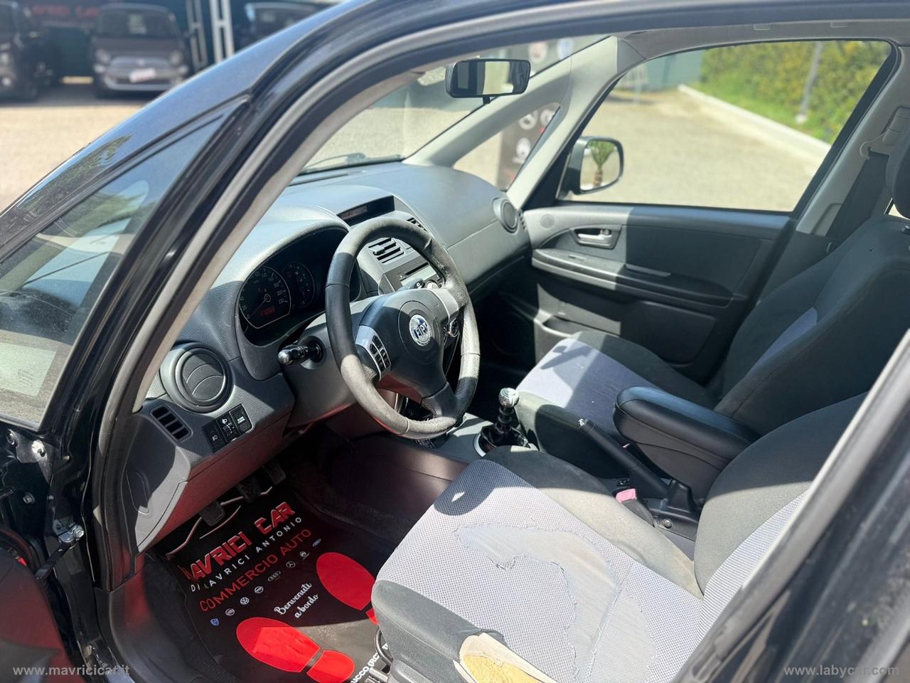 FIAT Sedici 1.9 MJT 4x4 Emotion