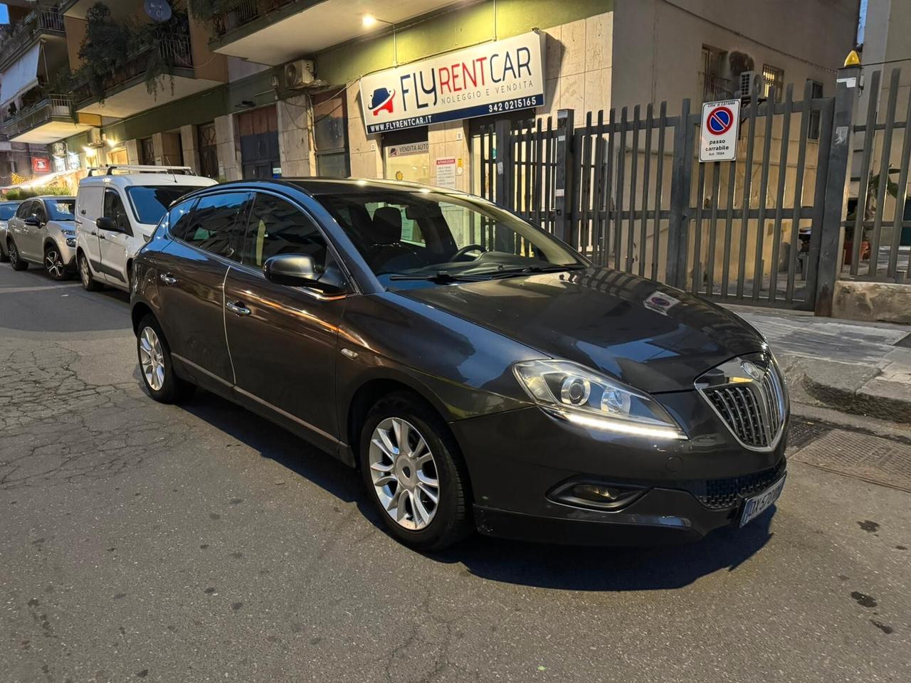 Lancia Delta 1.6 MJT DPF Platino