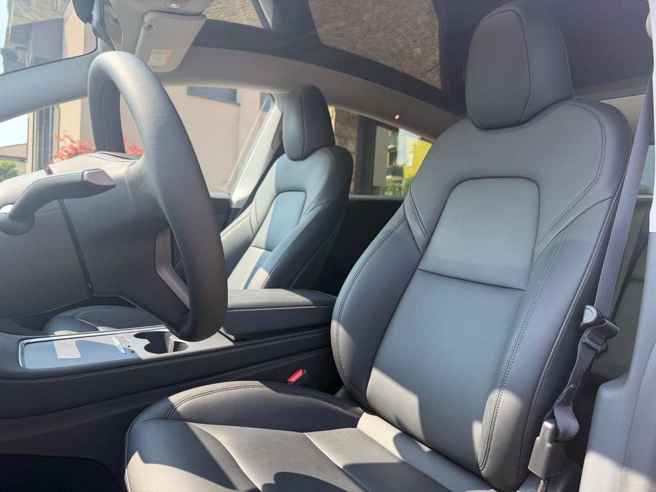 Tesla Model Y RWD