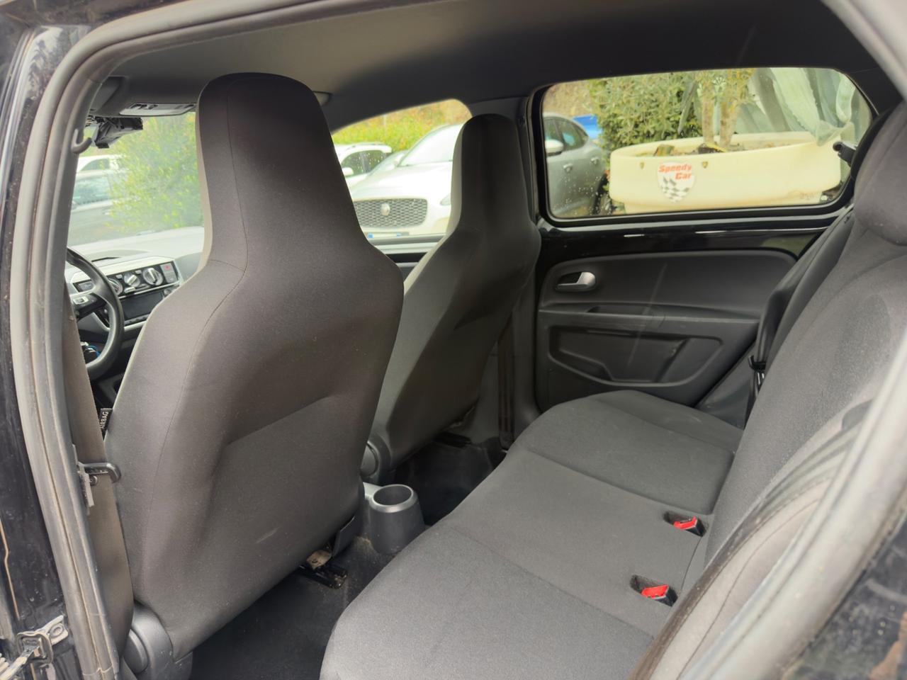 Volkswagen up! 1.0 75 CV 5p. cross BlueMotion Technology