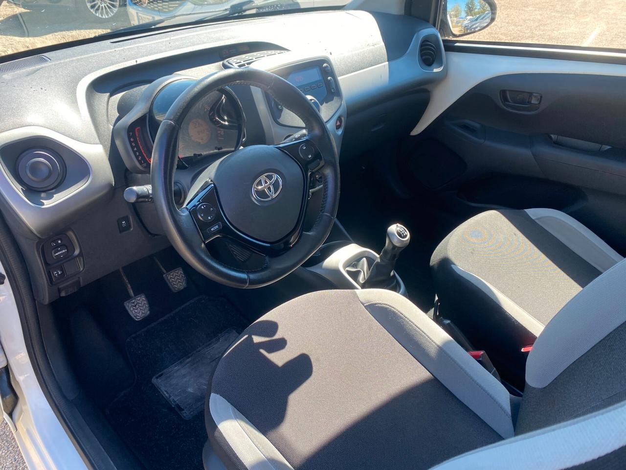 TOYOTA AYGO 1.0 2015 95.000 KM GARANTITA