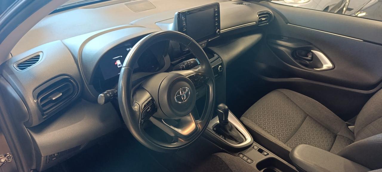 Toyota Yaris Cross 1.5 Hybrid 5p. E-CVT Business