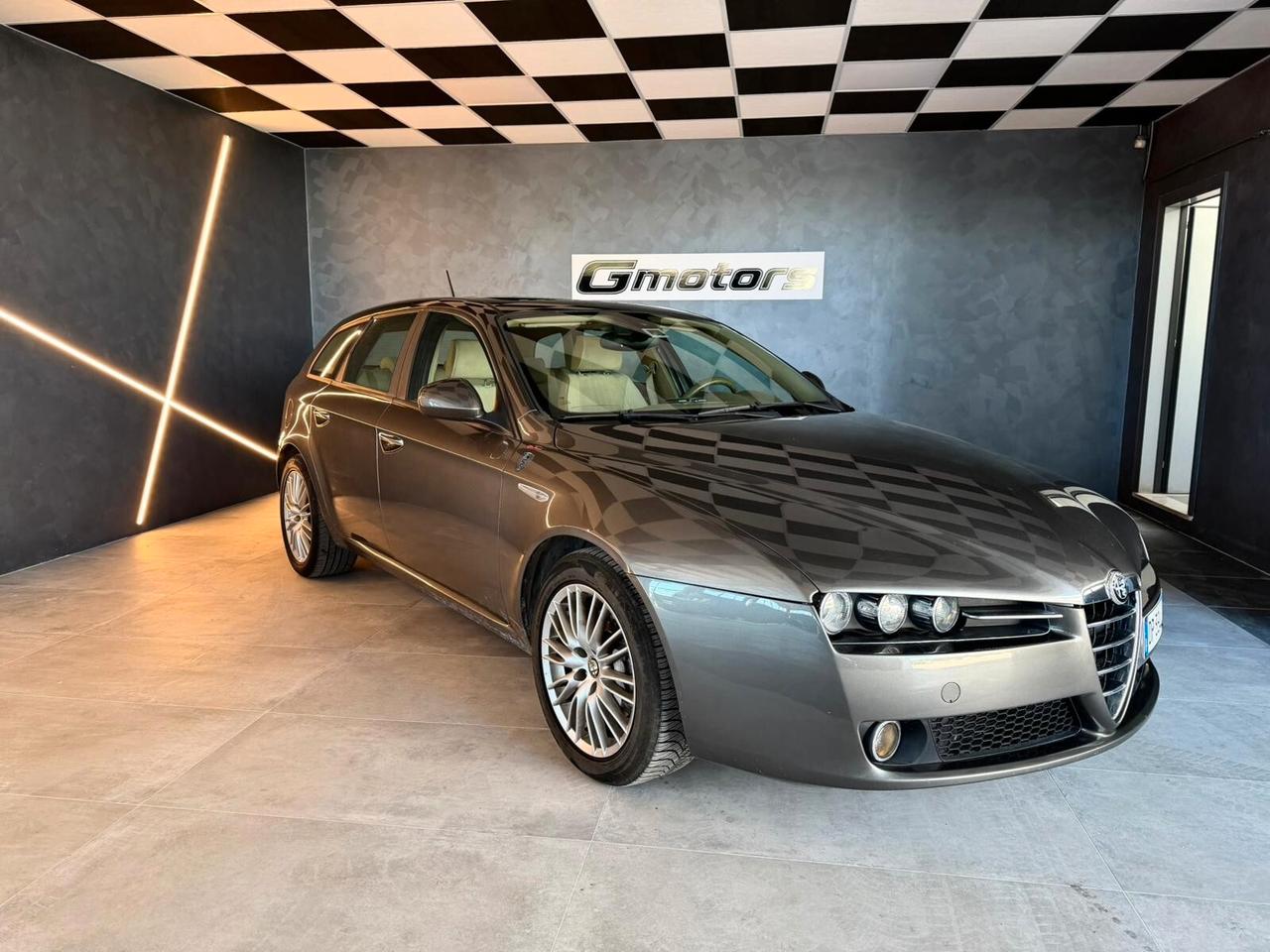 Alfa Romeo 159 1.9 JTDm 16V Sportwagon Distinctive