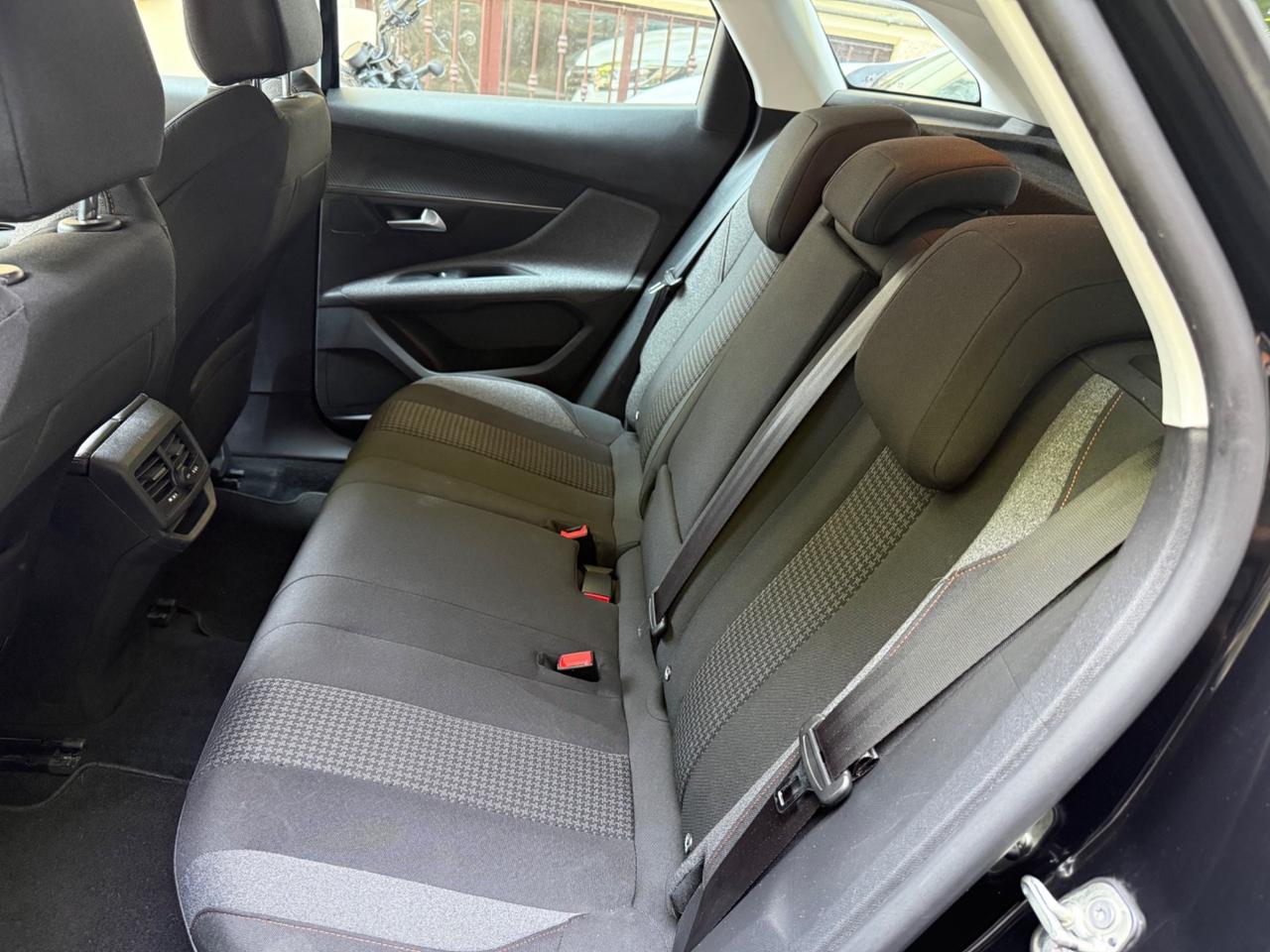 Peugeot 3008 BlueHDi 130 S&S Business