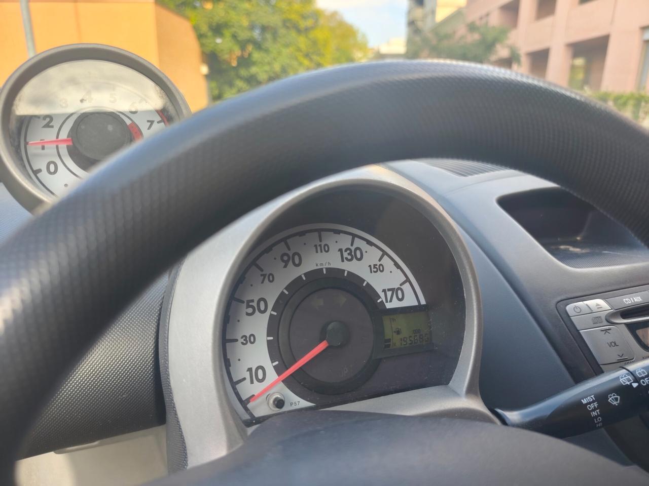 Toyota Aygo 1.0 Benz euro 4 5 porte Sol
