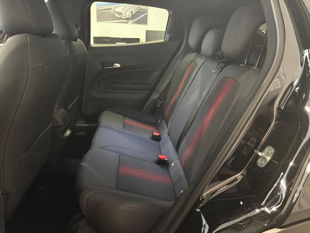 Alfa Romeo Junior 1.2 ibrida Speciale 136cv edct6
