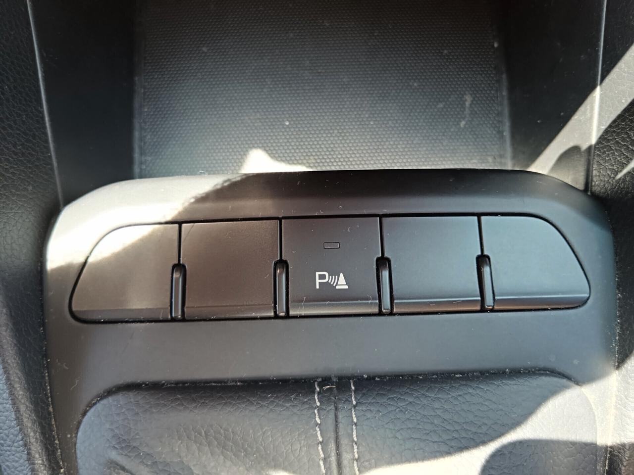 Kia Stonic 1.2 DPI 84CV RETROCAMERA CARPLAY