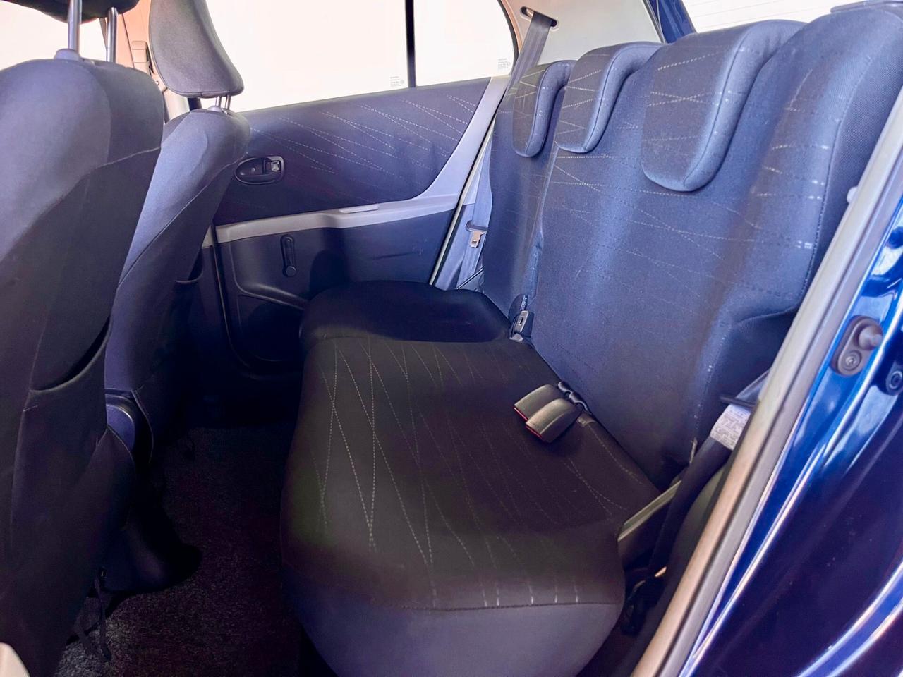 Toyota Yaris SOL 5p automatica