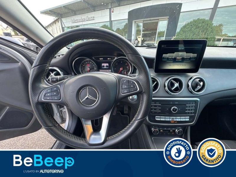 Mercedes-Benz GLA 200 D SPORT 4MATIC AUTO