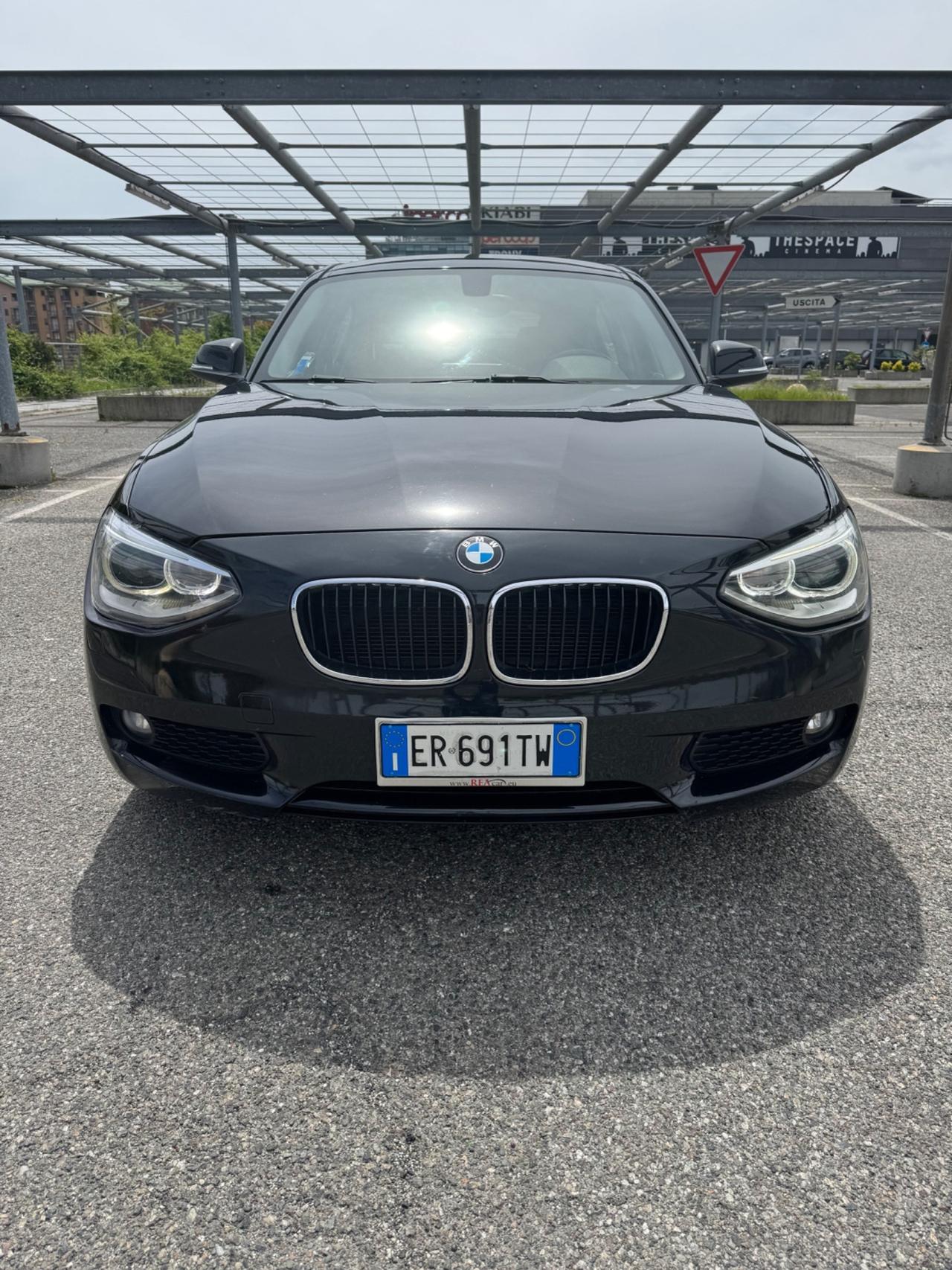 Bmw 116 116d 5p. Urban