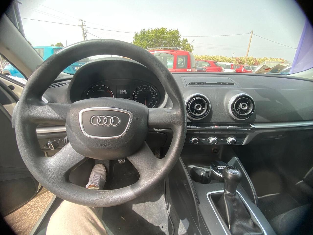 Audi A3 1.6 TDI Attraction