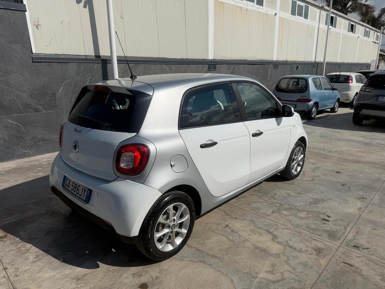 Smart ForFour 70 1.0 twinamic Brabus Style