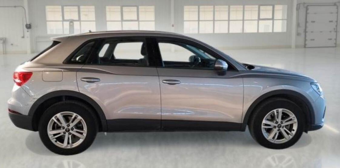 Audi Q3 35 TDI quattro S tronic Business