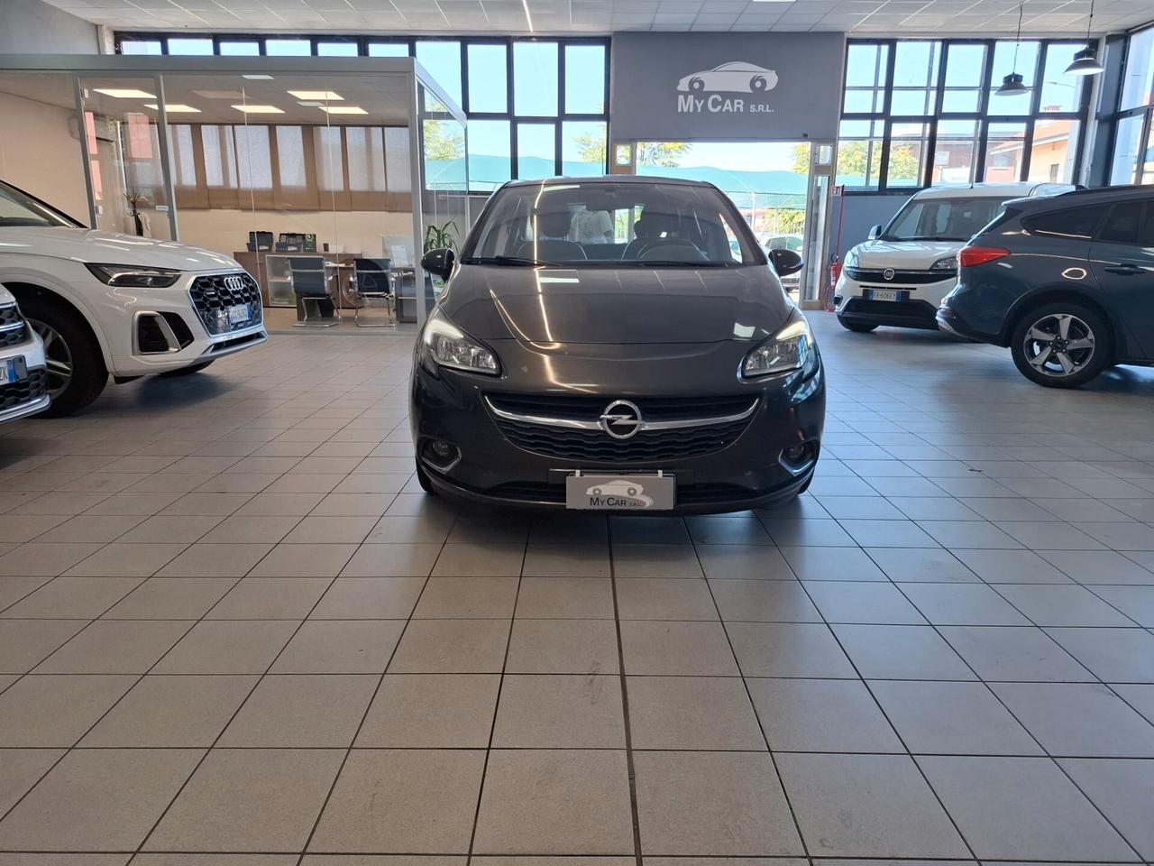 Opel Corsa Benz/Gpl Manuale