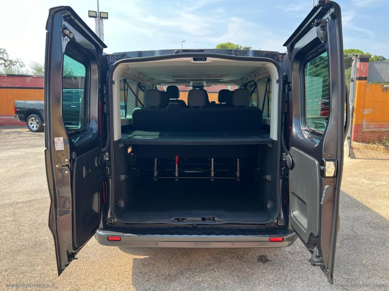RENAULT TRAFIC EQUILIBRE MY24 2.0 DCI 150CV 9 POSTI KM 0