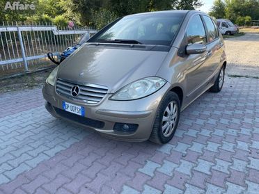 MERCEDES-BENZ A 150 Elegance