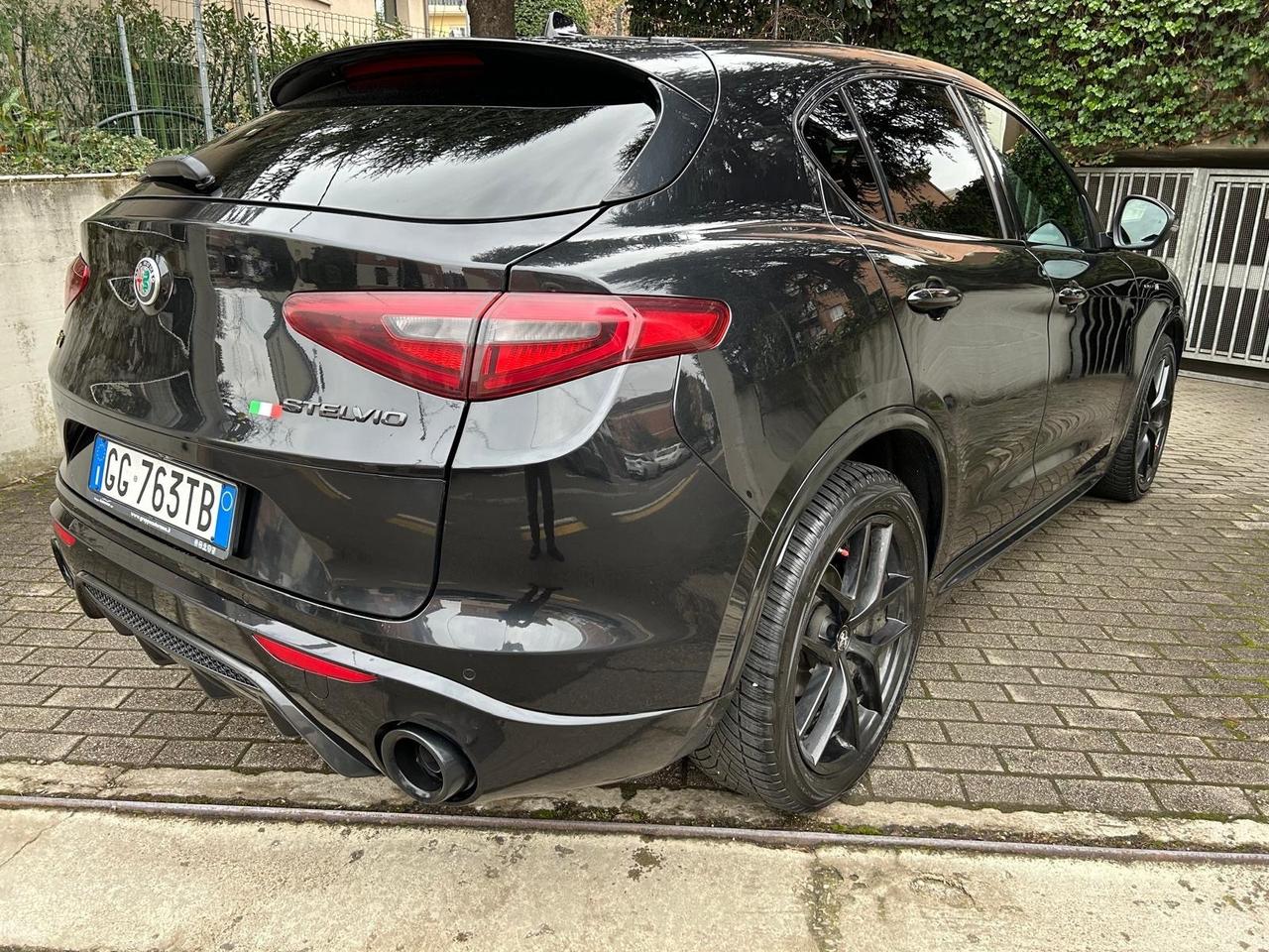 Alfa Romeo Stelvio 2.2 Turbodiesel 210 CV AT8 Q4 Veloce Tì