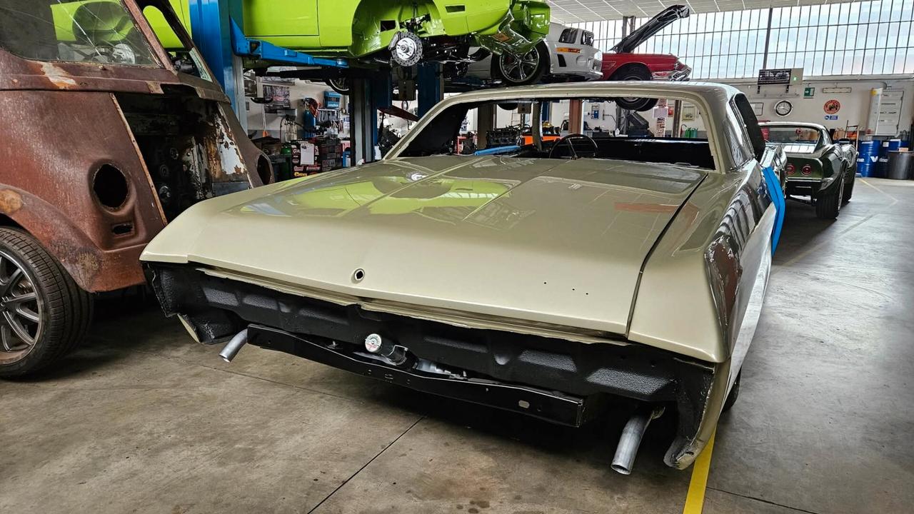 Chevrolet Impala CUSTOM COUPE'