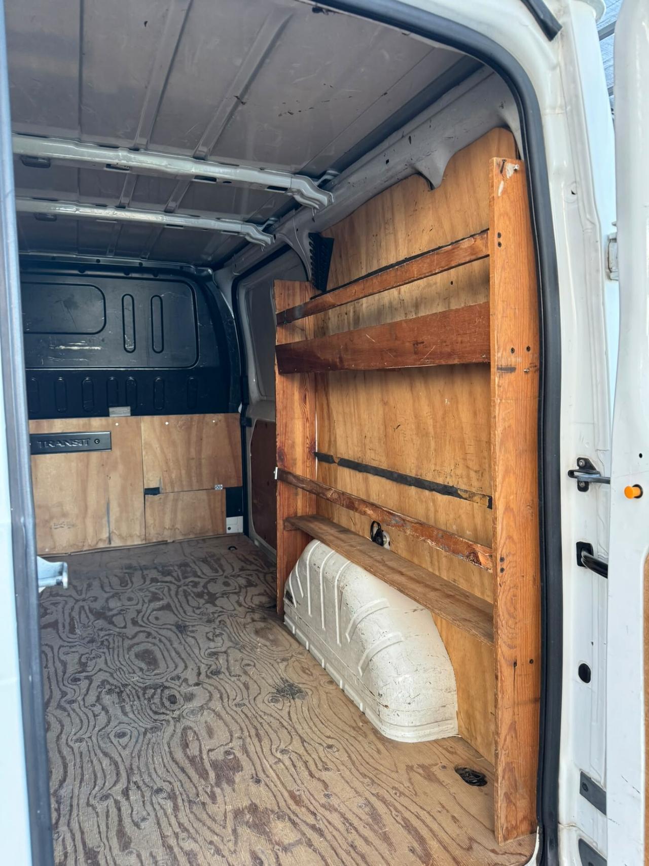 Ford Transit Furgone passo corto/tetto basso