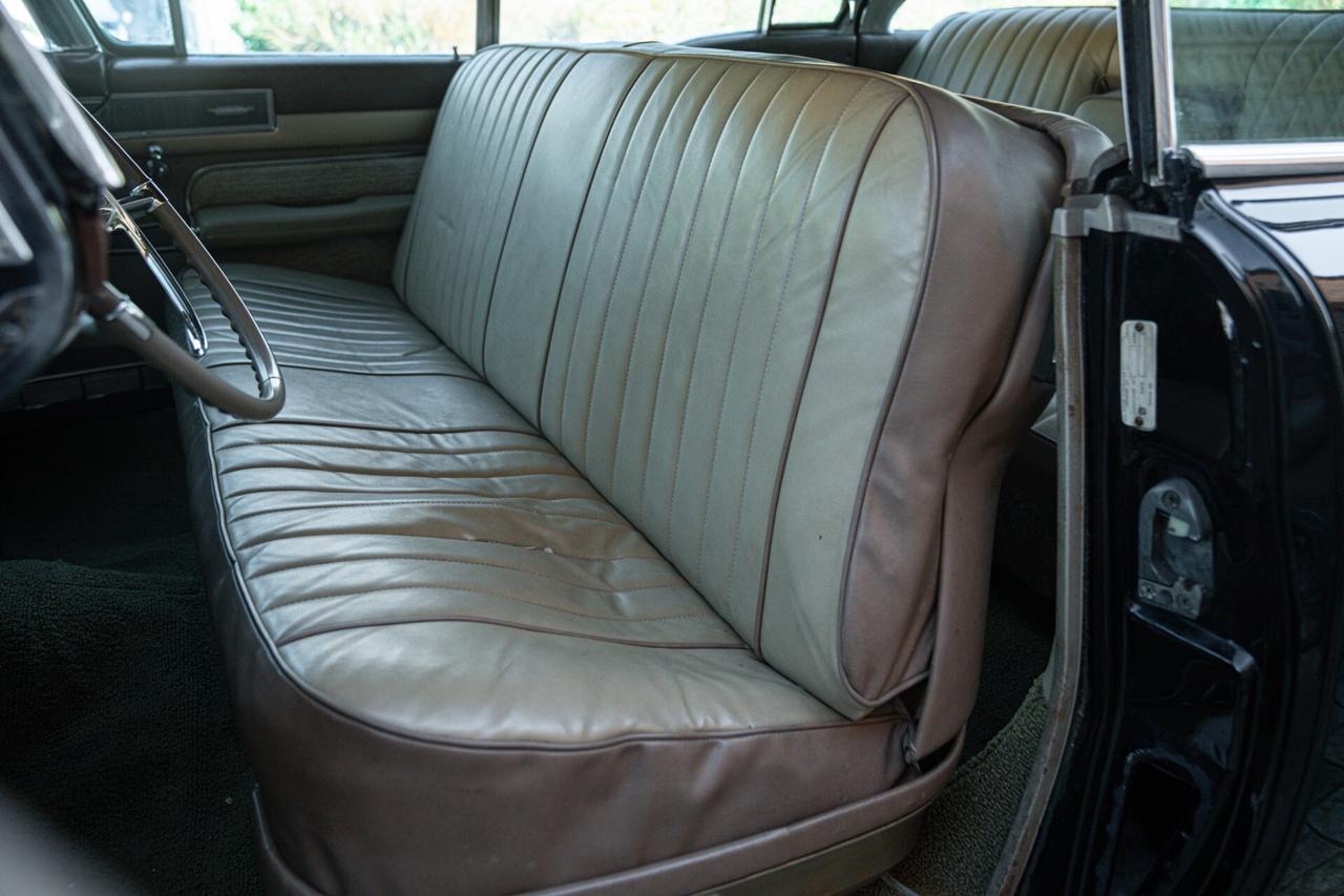 Cadillac Series 62 SPECIAL FLEETWOOD SEDAN - RDS01501