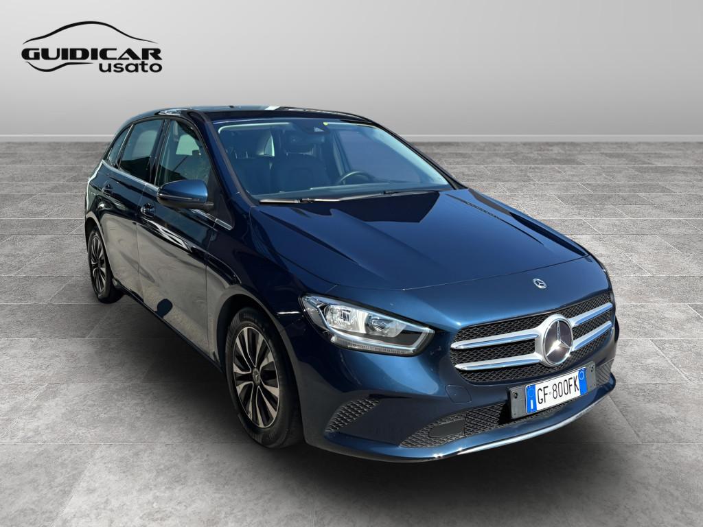 Mercedes-Benz Classe B - W247 2018 - B 180 d Sport auto
