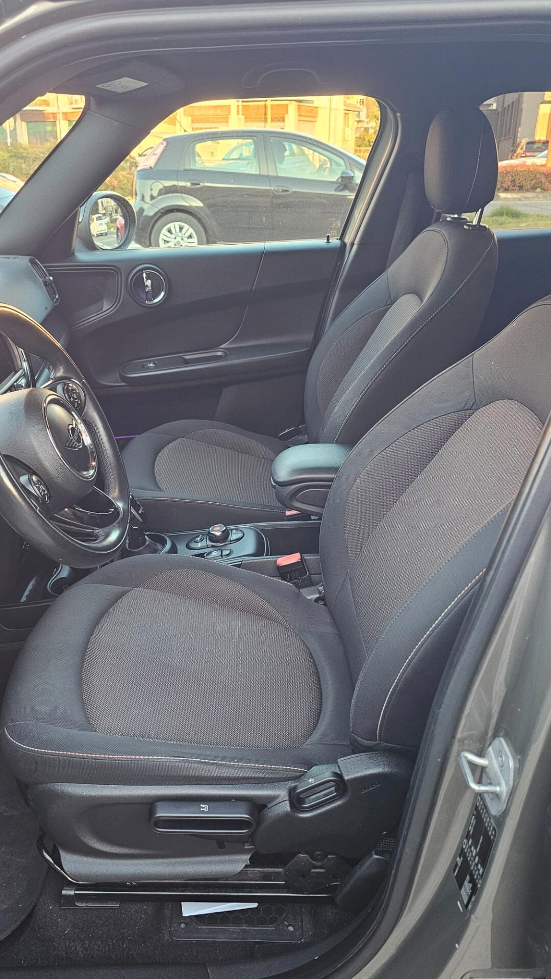 Mini Cooper Countryman 1.5 One D Hype