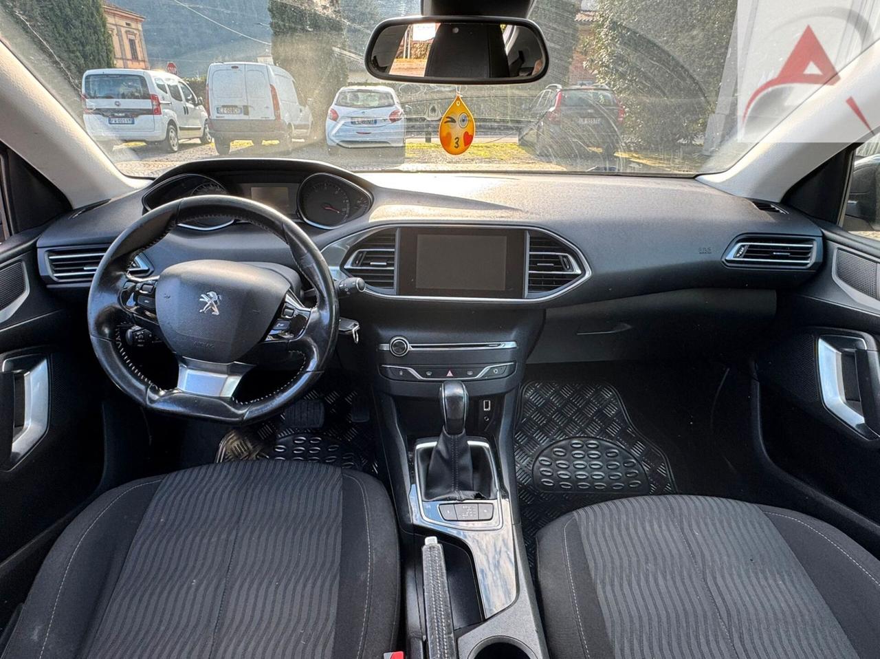 Peugeot 308 BlueHDi 120 S&S EAT6 SW Allure