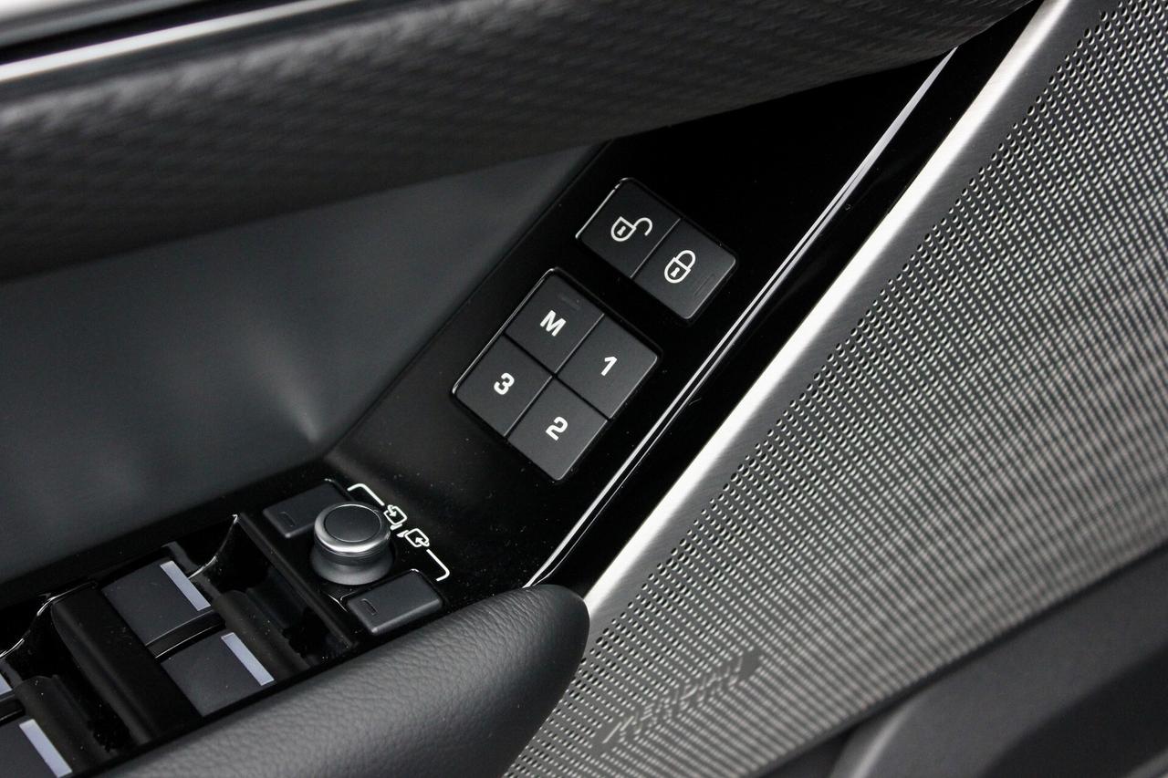 Land Rover Range Velar 2.0 Si4 250 CV R-Dynamic SE UNICO PROPR. FULL OPTIONAL