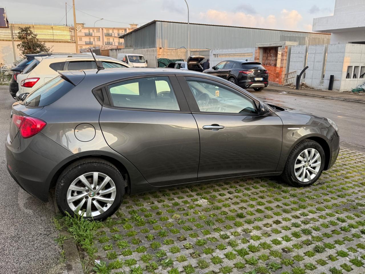 Alfa Romeo Giulietta 1.6 JTDm-2 120 CV Distinctive