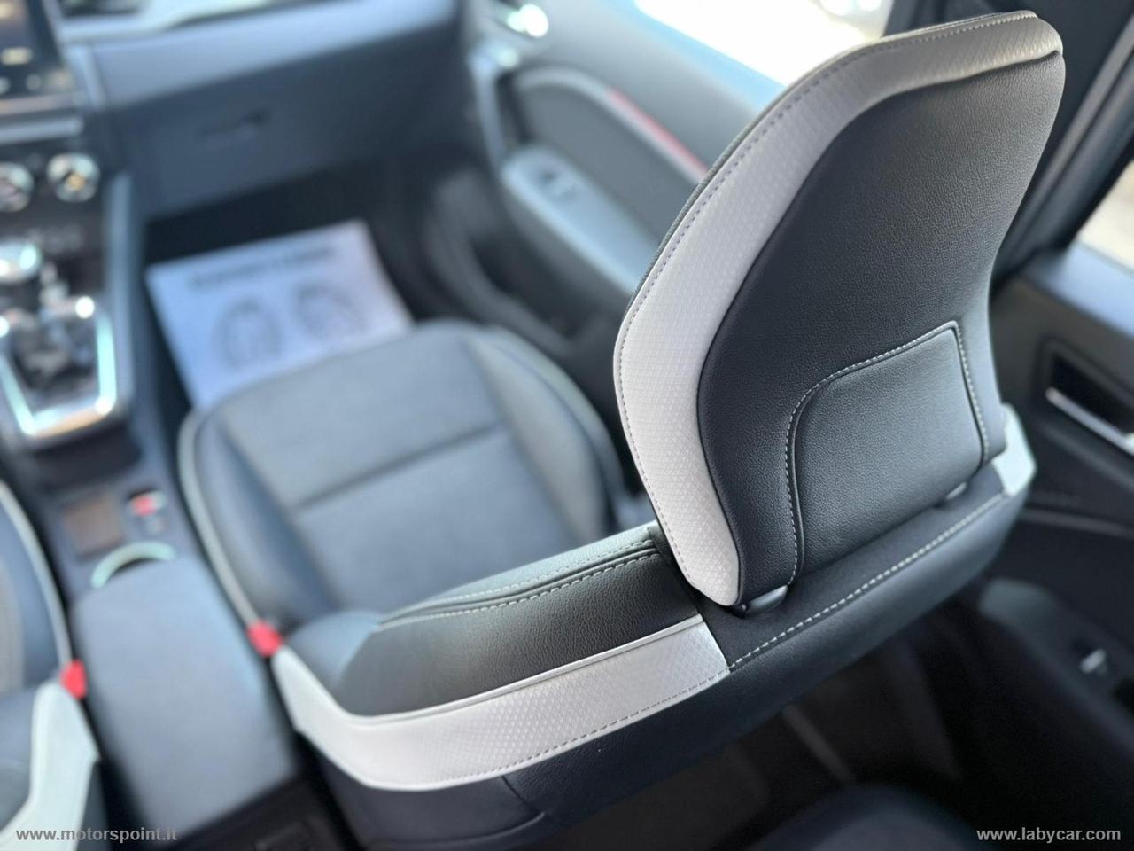 RENAULT Captur TCe 140 CV Intens