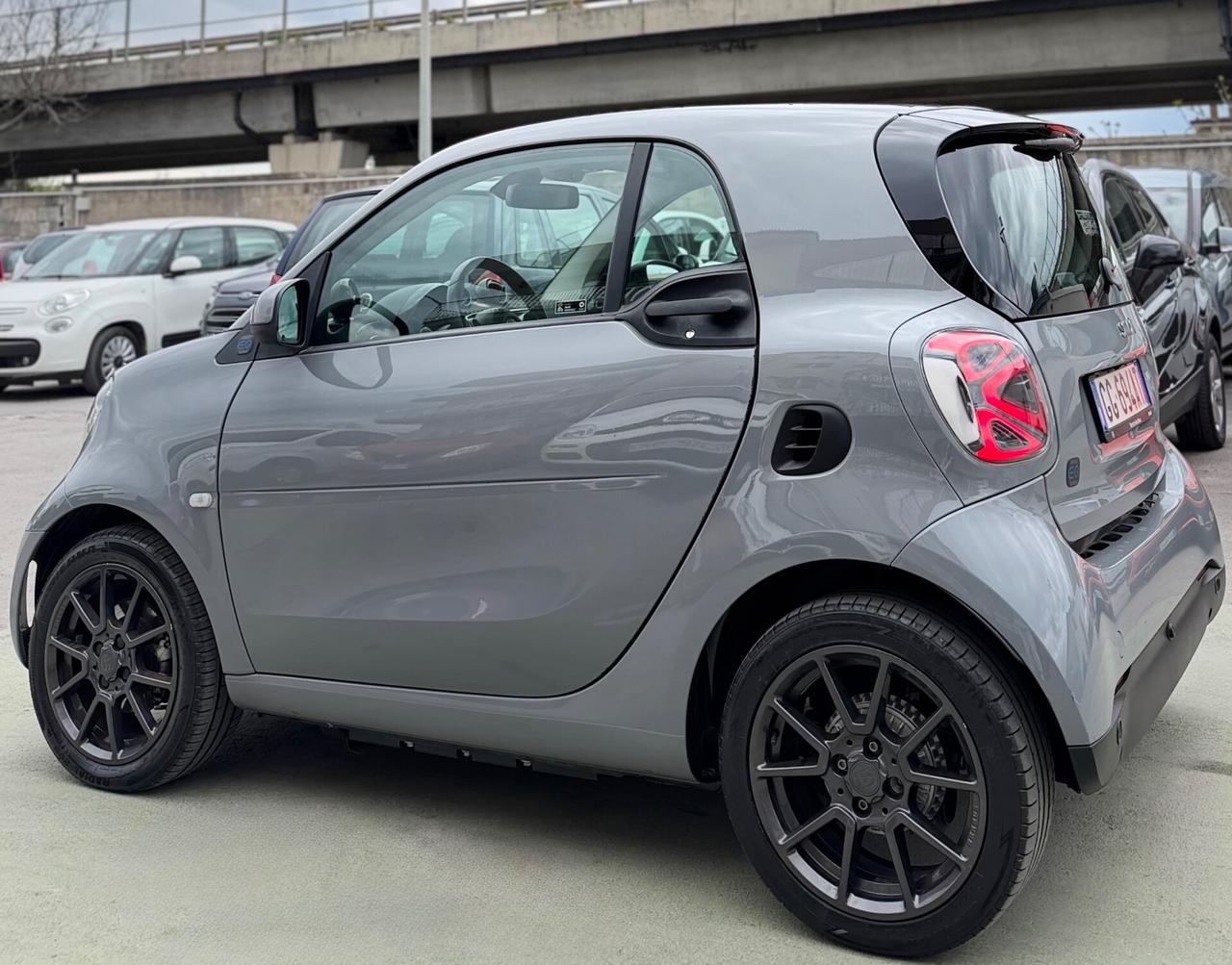 Smart ForTwo EQ Racingrey