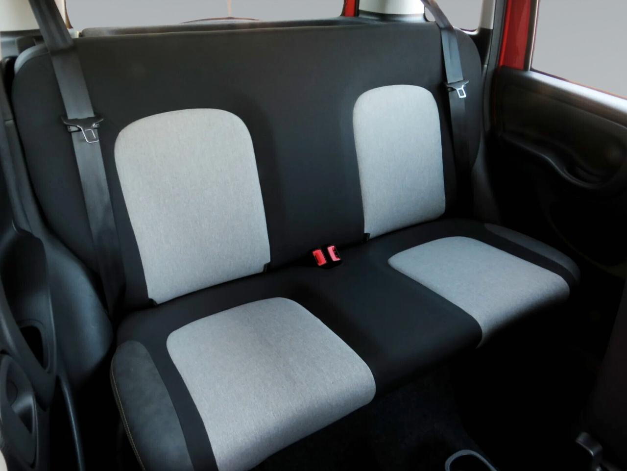 Fiat Panda Cross 1.0 firefly hybrid Cross. km 40.900. tagliandi