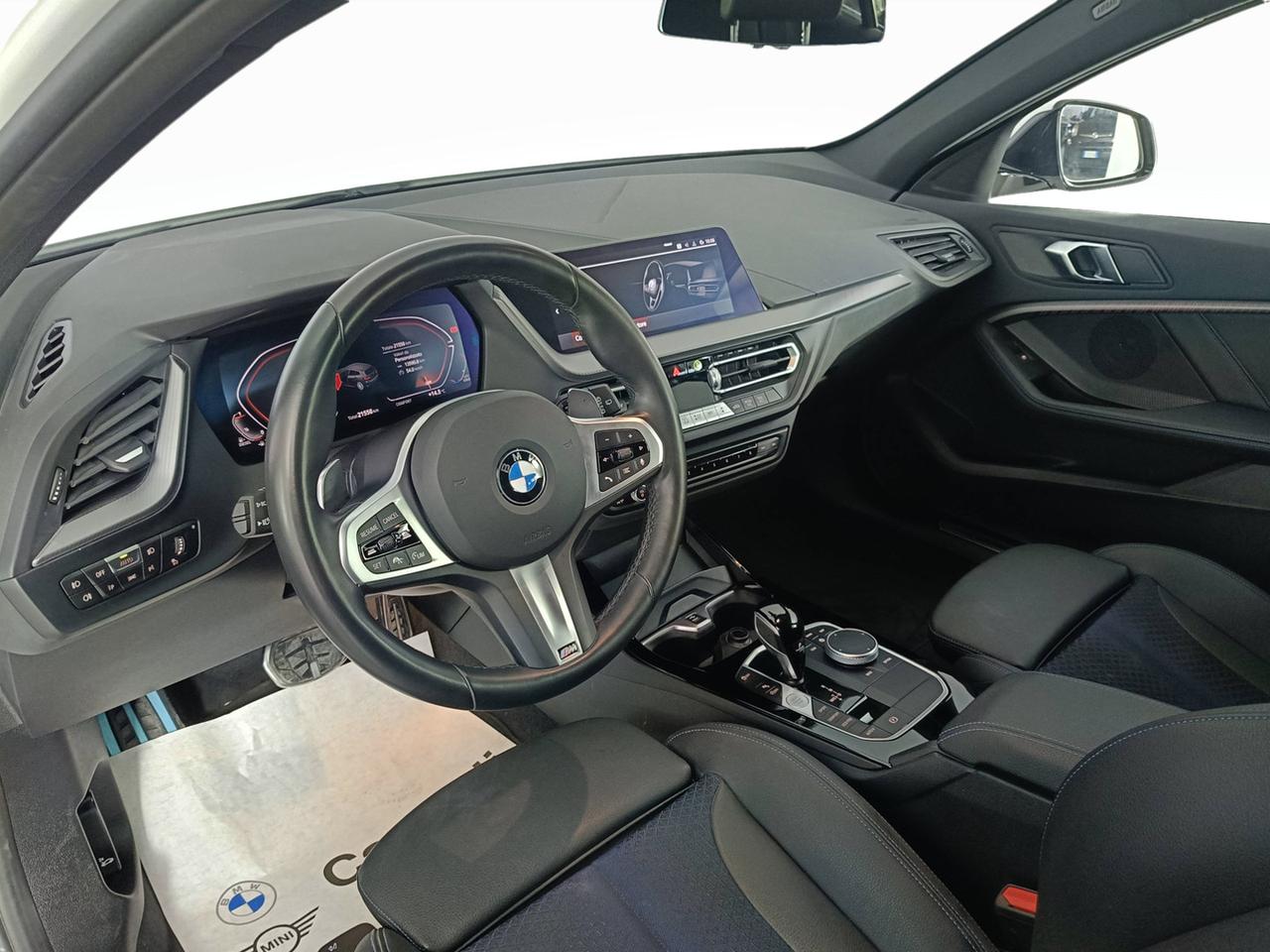 BMW Serie 1 F40 - 118d Msport auto