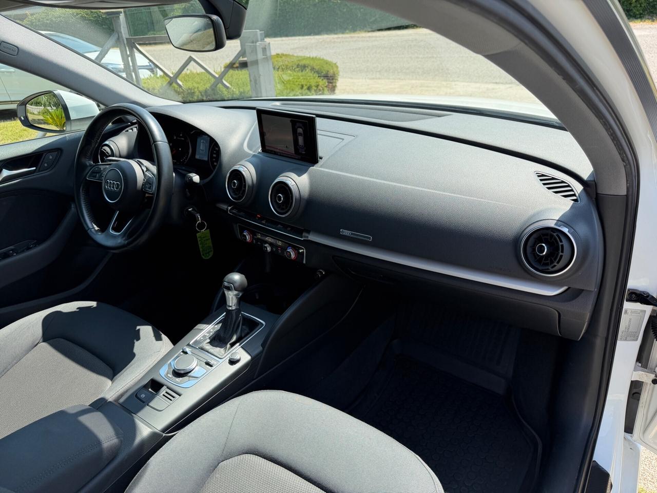 Audi A3 SPORTBACK 30TDI 116CV S-tronic-2018