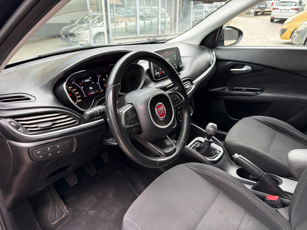 Fiat Tipo 1.6 Mjt S&S SW Lounge 2016
