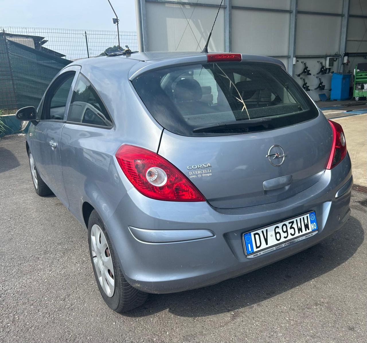 Opel Corsa 1.2 3 porte Easytronic Enjoy