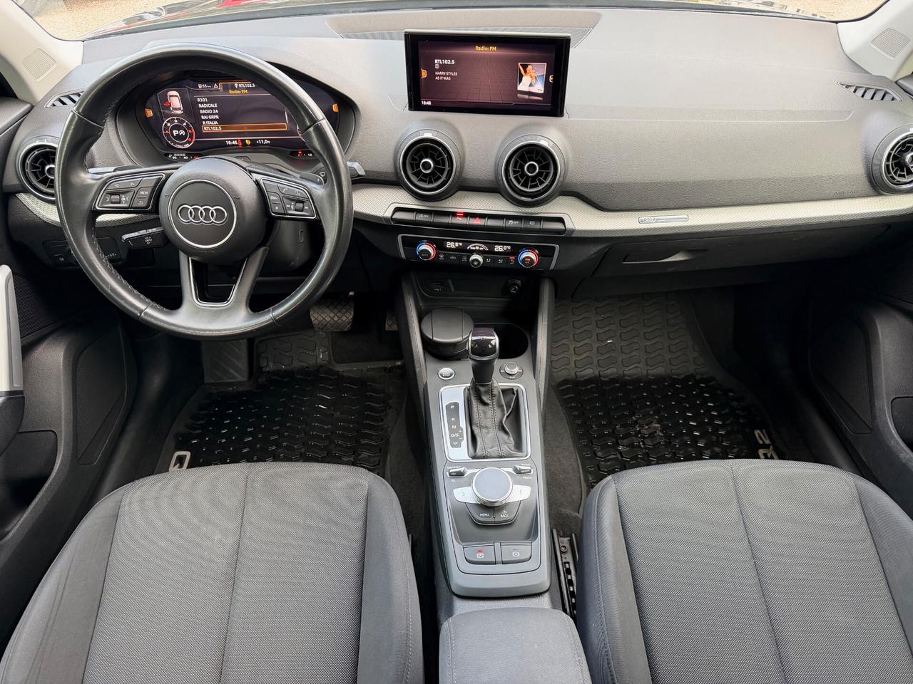 Audi Q2 30 TDI 116CV S-tronic Identity Black