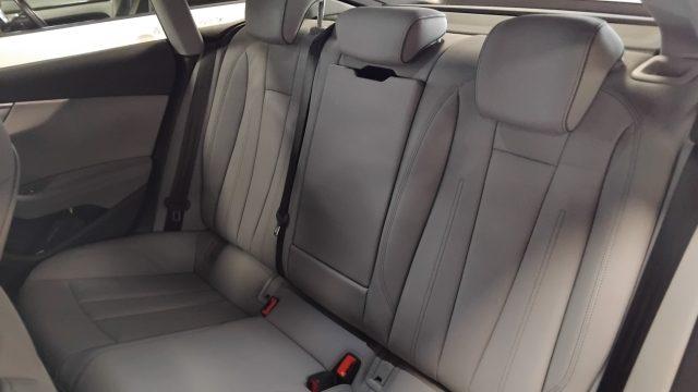 AUDI A5 SPORTBACK 40 TDI S tr. S line edit. MHEV 19"PELLE